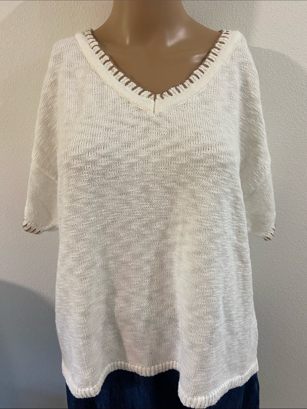 Vintage Havana white  V-Neck Short Sleeve Sweater